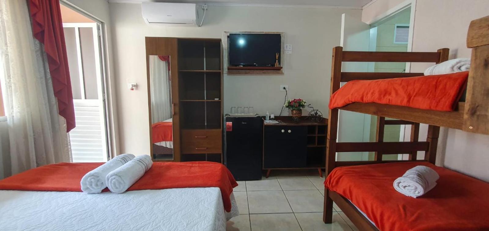 Standard Suite,1546320337:JPEG